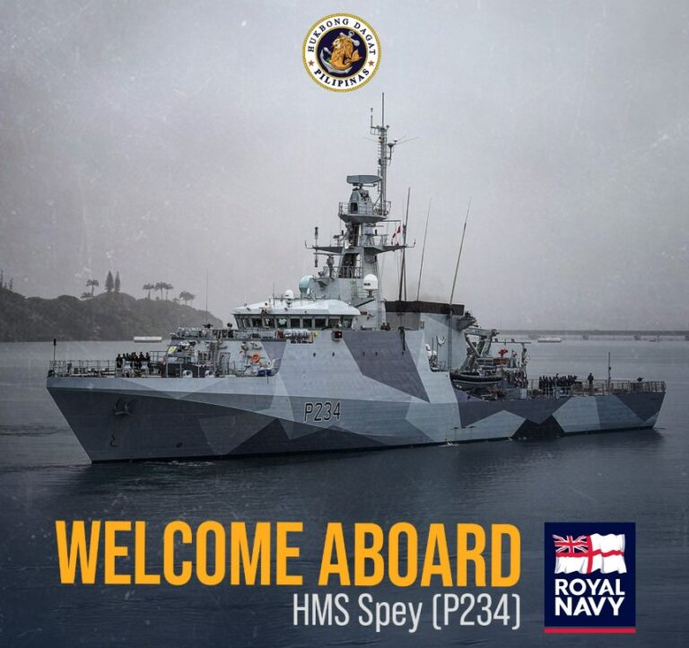 British Warship Disregards Chinese Warnings